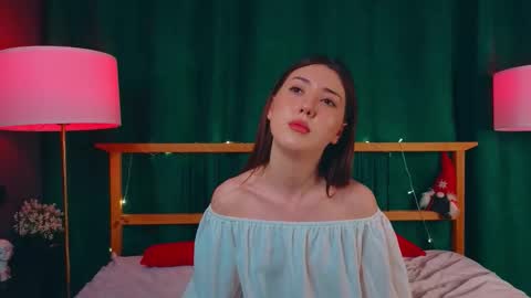 Snapshot of alicezimmer chatting on February 2026 07:32:02 PM Alice 3 online show from February 2026 07:32:02 PM