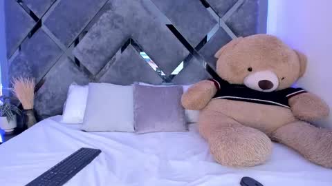 Snapshot of alicia_jerez1 chatting on December 2024 07:43:02 PM Alice online show from December 2024 07:43:02 PM