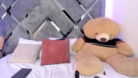 Snapshot of alicia_jerez1 chatting on February 2025 04:00:02 PM Alice online show from February 2025 04:00:02 PM