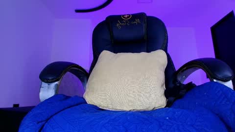 Alicia Kyse  online show from April 2026 03:11:01 AM