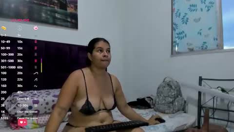 Snapshot of alicia_whittee chatting on July 2026 10:43:02 AM alicia_whittee online show from July 2026 10:43:02 AM