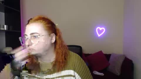 Alicia online show from November 2025 12:40:01 PM