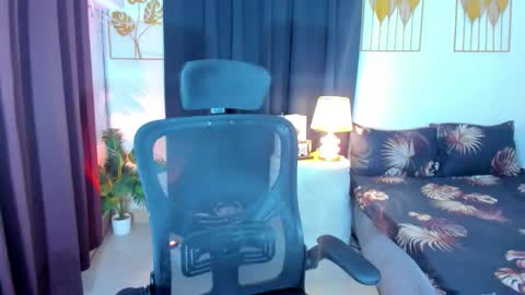 Snapshot of aliciacum chatting on October 2025 02:02:05 AM aliciacum online show from October 2025 02:02:05 AM