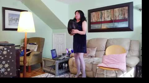 Snapshot of aliciadehart181 chatting on May 2026 09:01:02 PM Alicia deHart Help me reach 1000 Followers. Its FREE online show from May 2026 09:01:02 PM
