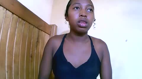 alicianah online show from December 2025 07:28:01 AM