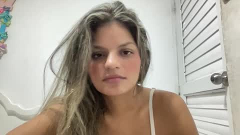 Snapshot of alicie_ebony1 chatting on December 2024 11:45:01 PM luisa online show from December 2024 11:45:01 PM