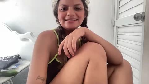 Snapshot of alicie_ebony1 chatting on December 2024 03:15:02 PM luisa online show from December 2024 03:15:02 PM