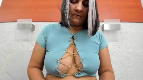 Snapshot of alicie_green chatting on June 2026 02:46:02 AM im tutti online show from June 2026 02:46:02 AM