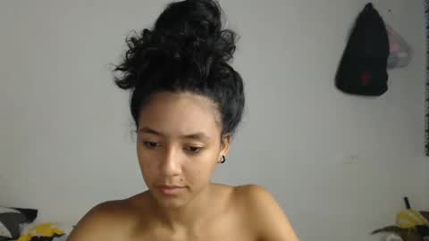 Snapshot of alicie_sexy_hot_20 chatting on February 2025 08:11:02 AM ana online show from February 2025 08:11:02 AM