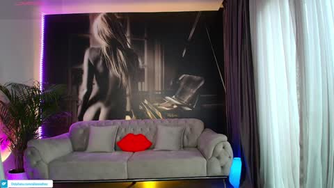 Aliessia online show from December 2024 11:01:01 AM