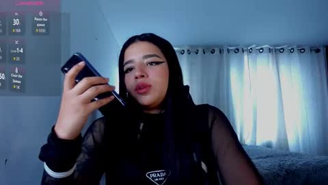 aliice_walker_ online show from March 2026 03:07:01 PM