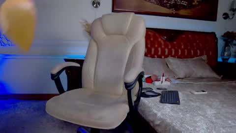 Alina online show from September 2025 07:19:02 PM