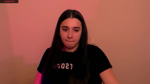 Alina online show from December 2025 08:33:01 AM