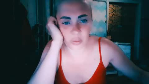 Snapshot of alinafrey_ chatting on June 2026 02:52:01 PM Alina online show from June 2026 02:52:01 PM