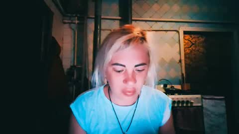 Snapshot of alinafrey_ chatting on June 2026 07:27:02 PM Alina online show from June 2026 07:27:02 PM