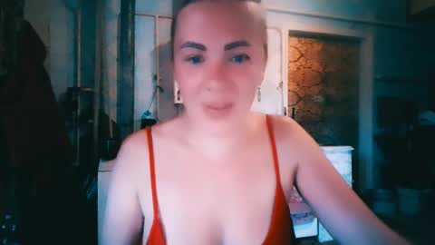 Snapshot of alinafrey_ chatting on June 2026 05:26:02 AM Alina online show from June 2026 05:26:02 AM