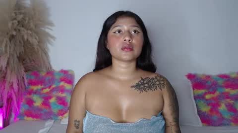 lili online show from February 2025 05:04:02 AM