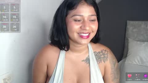 Snapshot of alinakiss_ chatting on May 2026 02:11:01 PM lili online show from May 2026 02:11:01 PM
