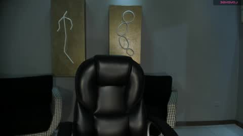 alinakravitz_ online show from November 2025 11:49:01 AM