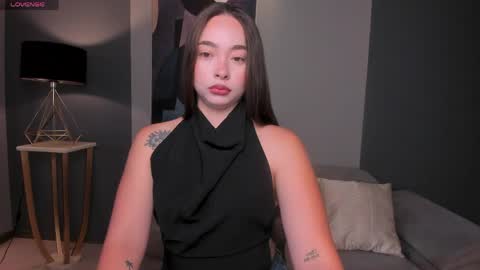 alinakravitz_ online show from March 2026 12:16:02 PM