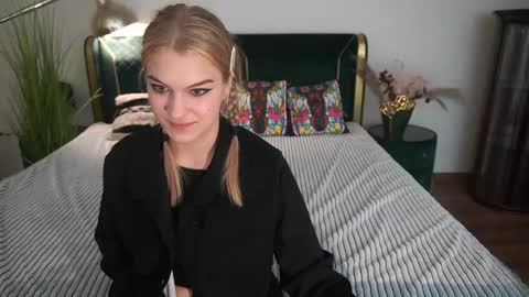 Alina online show from May 2026 06:21:01 AM