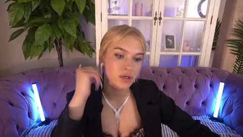 Alina online show from June 2026 07:25:01 PM