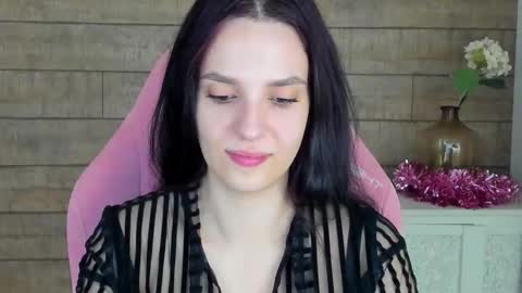 Snapshot of alinamarshal chatting on January 2026 04:29:01 AM AlinaMarshal online show from January 2026 04:29:01 AM