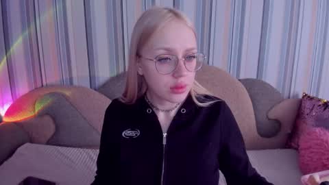 Snapshot of alinaocean chatting on February 2026 10:25:01 AM alinaocean online show from February 2026 10:25:01 AM