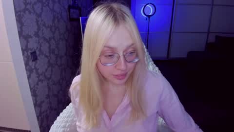 Snapshot of alinaocean chatting on May 2026 06:27:01 PM alinaocean online show from May 2026 06:27:01 PM