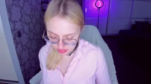 Snapshot of alinaocean chatting on May 2026 06:53:01 AM alinaocean online show from May 2026 06:53:01 AM