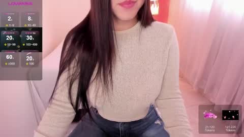 Snapshot of alinaowens chatting on April 2026 02:14:02 PM alinaowens online show from April 2026 02:14:02 PM