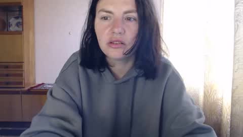 Snapshot of alinaxjames chatting on April 2026 07:28:02 AM AlinaxJames online show from April 2026 07:28:02 AM
