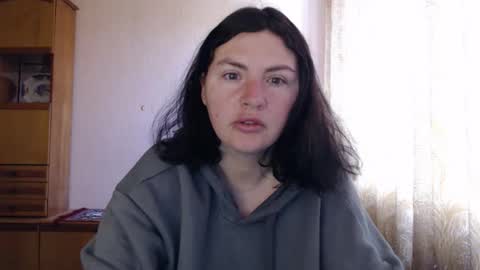 Snapshot of alinaxjames chatting on May 2026 08:21:01 AM AlinaxJames online show from May 2026 08:21:01 AM