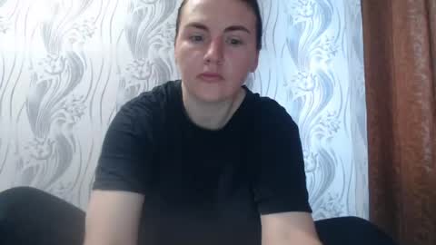 Snapshot of alinaxjames chatting on June 2026 07:46:01 AM AlinaxJames online show from June 2026 07:46:01 AM
