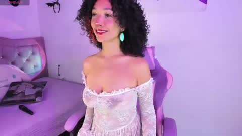 Snapshot of aline_ackerman chatting on June 2026 01:14:01 AM ALINE online show from June 2026 01:14:01 AM