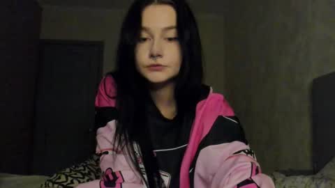 Aline Greeeen online show from April 2026 12:29:02 PM
