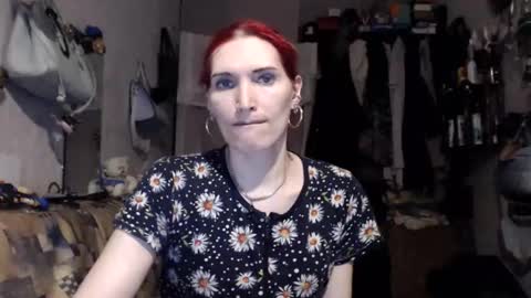 Alisa  Marta liska  online show from April 2026 07:00:01 PM