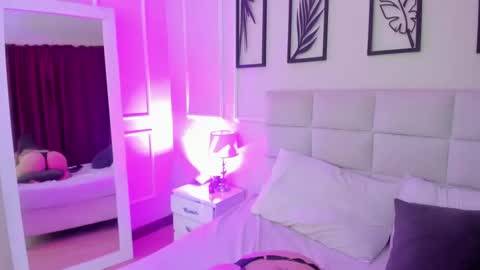     online show from March 2025 08:40:01 PM