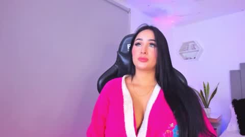 Snapshot of alisa_walton chatting on January 2025 02:56:01 AM ALIS online show from January 2025 02:56:01 AM