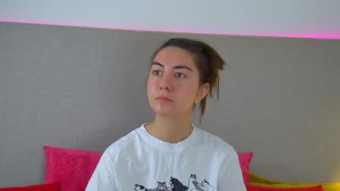 Snapshot of alisaalarie chatting on May 2026 07:15:02 AM Alisa online show from May 2026 07:15:02 AM