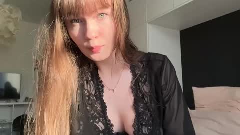 Snapshot of alisaprobs chatting on May 2026 02:07:02 AM ALICE online show from May 2026 02:07:02 AM