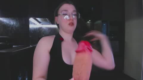 Alisa online show from April 2026 10:13:01 AM