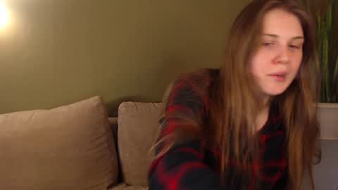 Snapshot of alisaxxxshy chatting on December 2024 01:42:01 AM alisaxxxshy online show from December 2024 01:42:01 AM