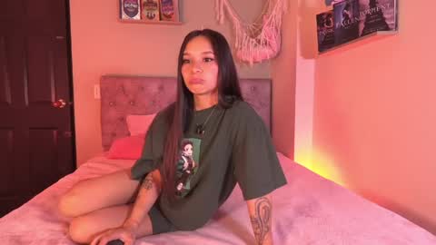 alisha_olsen_ online show from April 2026 04:35:01 AM