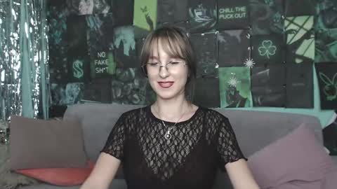 alishakelly online show from November 2025 05:50:02 PM