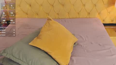 Luna online show from October 2025 05:55:01 PM