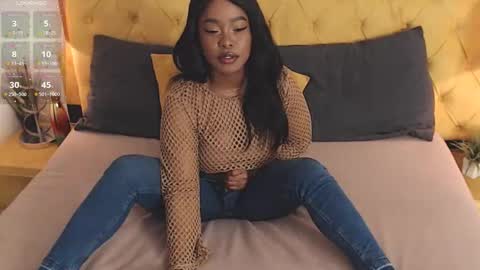 Luna online show from February 2026 07:51:01 PM