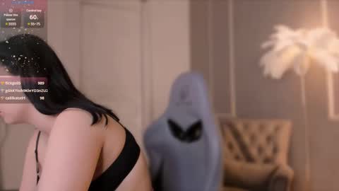 Alisia online show from March 2025 12:09:02 PM