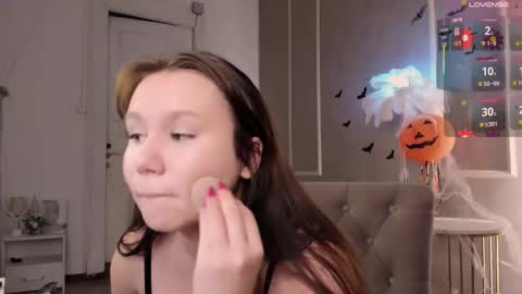 Alisia online show from October 2025 09:21:02 AM