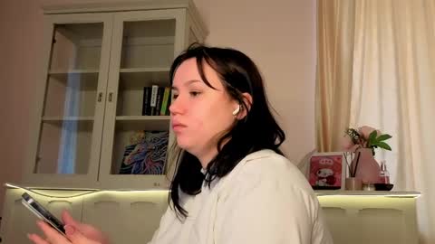 Alisia online show from March 2026 08:26:33 AM